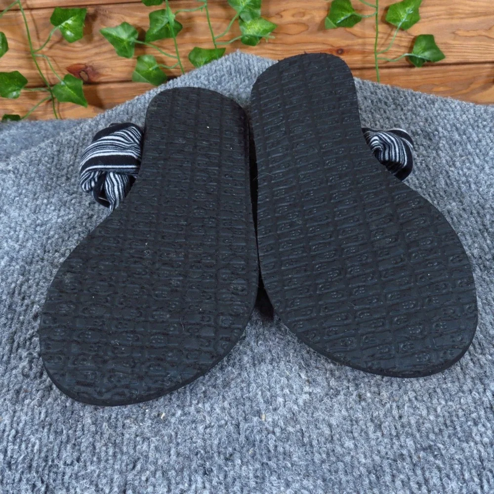 Sanuk Yoga Sling 2 Women Sandal Size 7 Casual Comfort Black‎ White Stripe Fabric